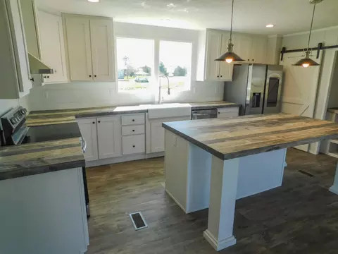 Kitchen - 413 Bethlehem Rd, Waco, KY 40385 photo 1 of 5