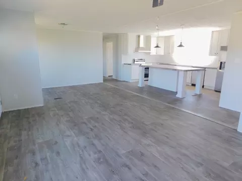 Living - 413 Bethlehem Rd, Waco, KY 40385 photo 2 of 5