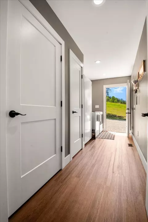 Entry Way - 504 Wells Rd, Corbin, KY 40701 photo 2 of 2