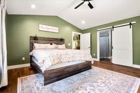 Bedroom - 504 Wells Rd, Corbin, KY 40701 photo 2 of 4