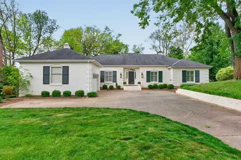 2044 Bridgeport Dr, Lexington, KY 40502