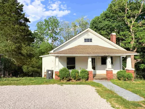 Exterior - 122 Bishop St, Corbin, KY 40701 photo 1 of 9