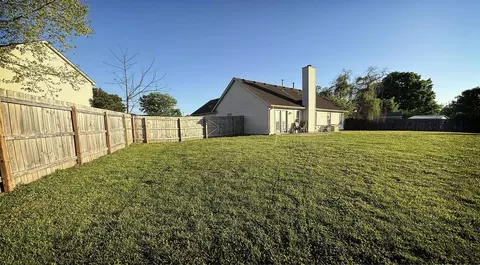 Exterior - 105 Bronte Pl, Georgetown, KY 40324 photo 6 of 11