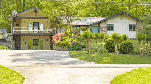 568 Castle St, Monticello, KY 42633