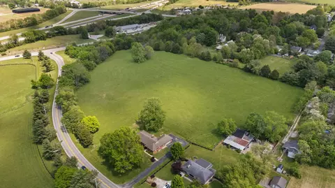 6888 Midway Rd # -A, Midway, KY 40347