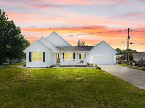 3033 Clear Springs Dr, London, KY 40744