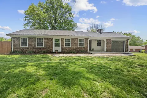 16 Meadowbrook Dr, Frankfort, KY 40601