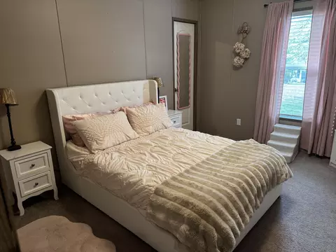 Bedroom - 280 Piney Hill Rd, Corbin, KY 40701 photo 2 of 2