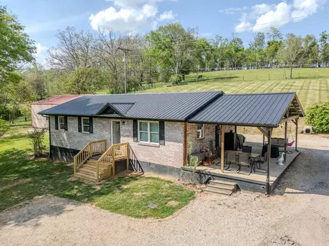 74 Raven Dr, Owingsville, KY 40360