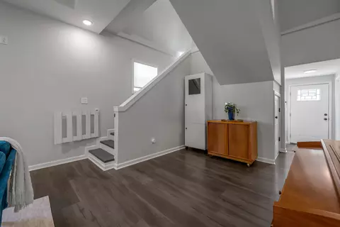 Entry Way - 349 E Third St, Lexington, KY 40508 photo 7 of 9