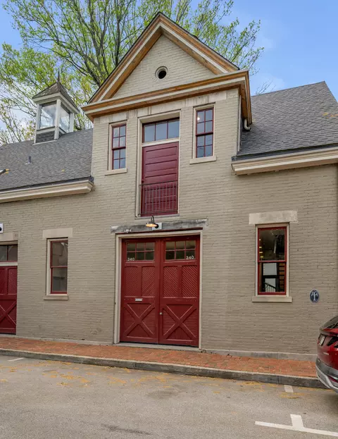 340 New St, Lexington, KY 40507