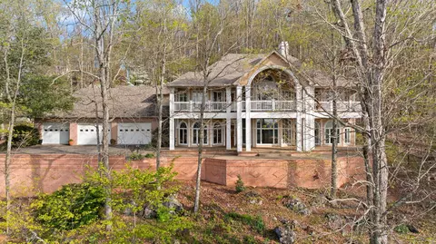 3396 Woodhaven Dr, Somerset, KY 42503