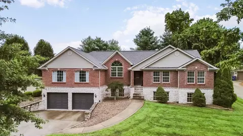 147 Kolsons Landing Dr, Somerset, KY 42503