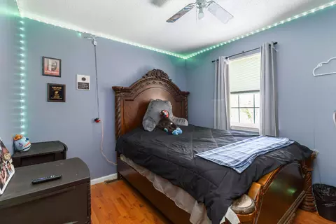 Bedroom - 507 Swan St, Corbin, KY 40701 photo 6 of 9