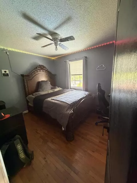 Bedroom - 507 Swan St, Corbin, KY 40701 photo 1 of 9