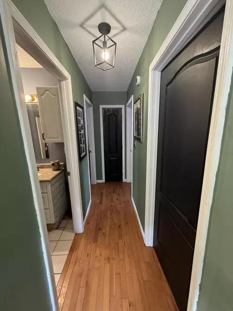 Entry Way - 507 Swan St, Corbin, KY 40701 photo 4 of 5