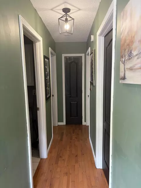 Entry Way - 507 Swan St, Corbin, KY 40701 photo 3 of 5