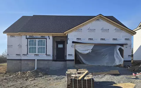 921 Olympic Ct, Richmond, KY 40475