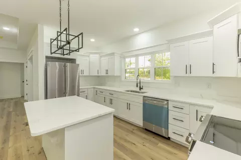 Kitchen - 22 E Golden Is, Nancy, KY 42544 photo 3 of 3
