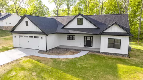 Exterior - 22 E Golden Is, Nancy, KY 42544 photo 7 of 9