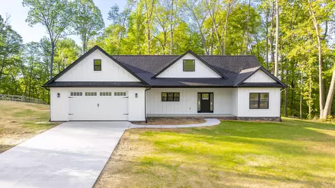 22 E Golden Is, Nancy, KY 42544