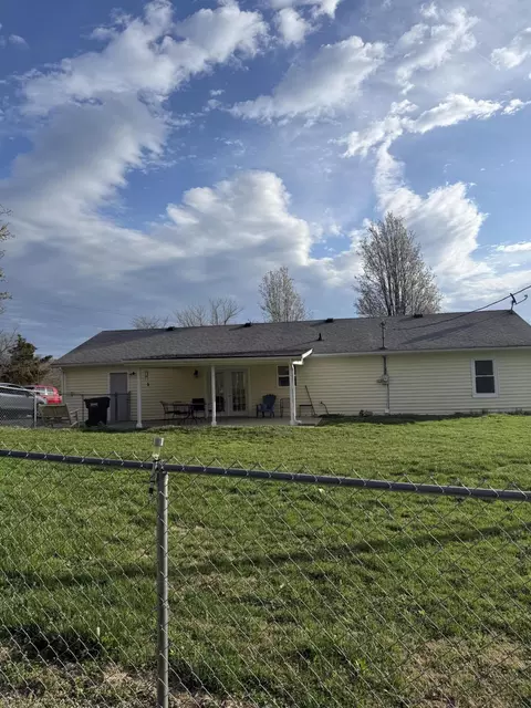 Exterior - 176 Doolin Way, Lancaster, KY 40444 photo 3 of 10