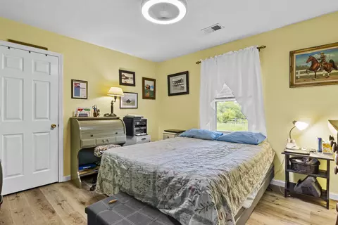 Bedroom - 176 Doolin Way, Lancaster, KY 40444 photo 3 of 3