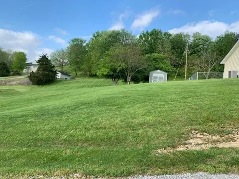 Exterior - 176 Doolin Way, Lancaster, KY 40444 photo 7 of 10
