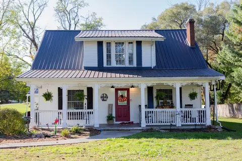 235 Stanford St, Science Hill, KY 42553