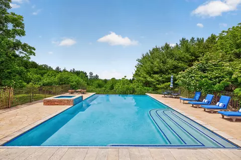300 Chrisman Ln, Danville, KY 40422