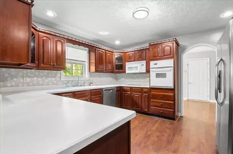 Kitchen - 7620 Todd St, Corbin, KY 40701 photo 1 of 4