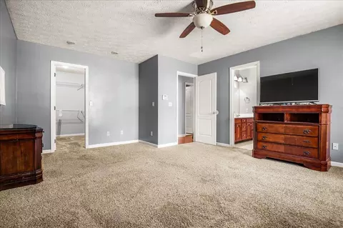 Bedroom - 7620 Todd St, Corbin, KY 40701 photo 3 of 8