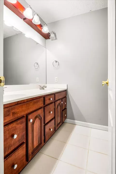 Bath - 7620 Todd St, Corbin, KY 40701 photo 1 of 4