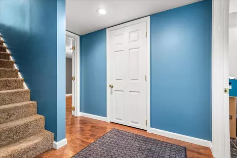 Entry Way - 7620 Todd St, Corbin, KY 40701 photo 7 of 9