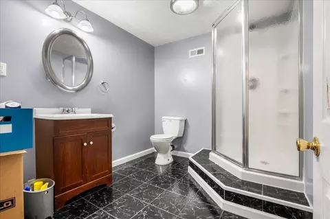 Bath - 7620 Todd St, Corbin, KY 40701 photo 4 of 4