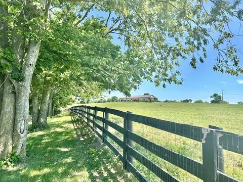 2308 Evans Mill Rd, Lexington, KY 40515