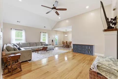 Living - 102 Blowing Tree Dr, Georgetown, KY 40324 photo 1 of 1