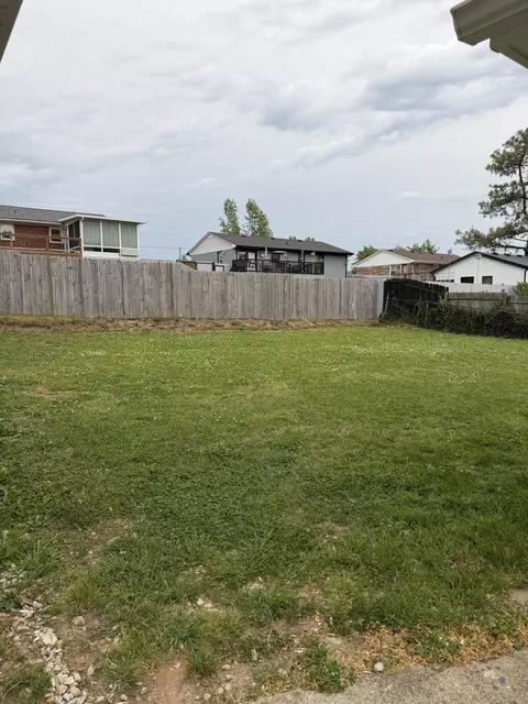 Exterior - 207 Potomac Dr, Georgetown, KY 40324 photo 3 of 4
