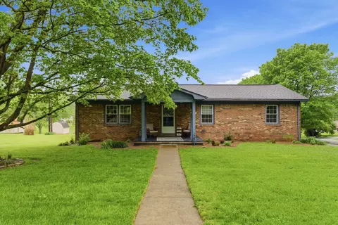 201 Castle Dr, Georgetown, KY 40324