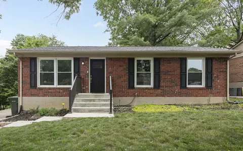 3208 Mirror Lake Dr, Lexington, KY 40515