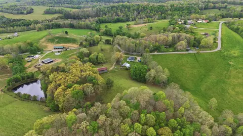 View/Area - 595 Ky-2002, Mckee, KY 40447 photo 2 of 17