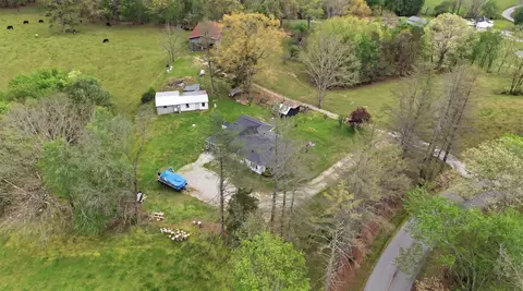 View/Area - 595 Ky-2002, Mckee, KY 40447 photo 4 of 17