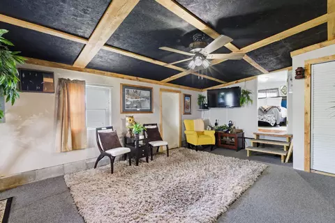 Living - 595 Ky-2002, Mckee, KY 40447 photo 4 of 4