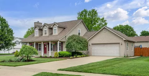 400 Heddington Ct, Versailles, KY 40383