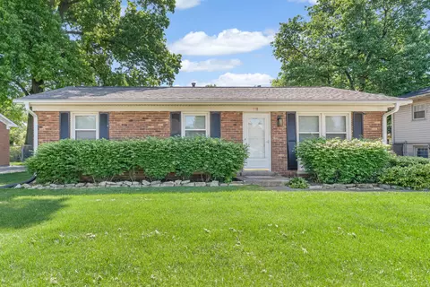 118 Georgia St, Versailles, KY 40383