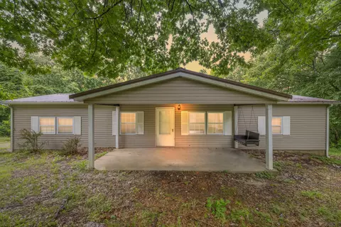 209 St Johns Rd, Frankfort, KY 40601