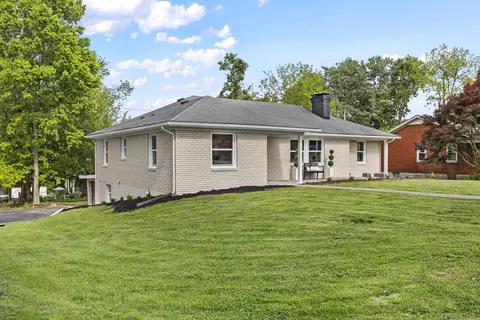 147 Seminole Trl, Frankfort, KY 40601