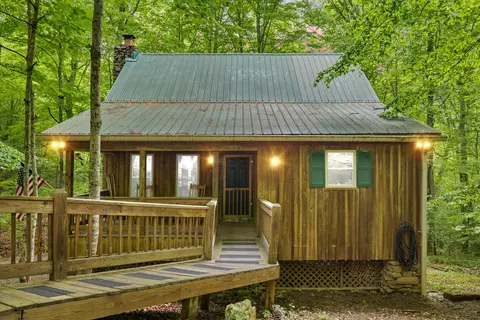 395 Stoneybrook Rd, Burnside, KY 42519