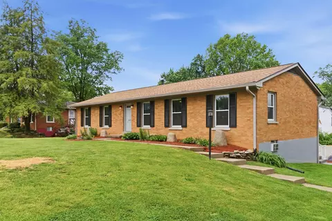 168 Peachtree Dr, Versailles, KY 40383