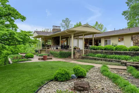 150 Pine Hill Dr, Morehead, KY 40351